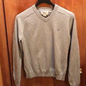 PENGUIN V NECK SWEATER